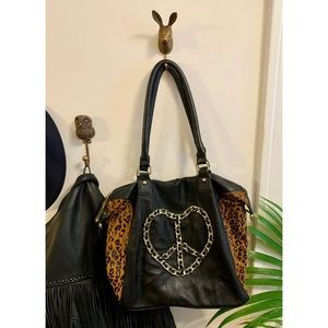 BETSEY JOHNSON | Leopard Leather Chain Bag